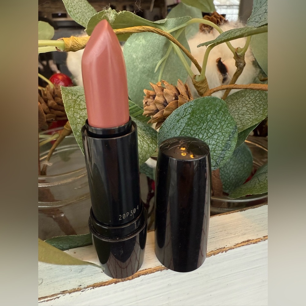 Lancome Discontinued Color Design Lipstick in color Trendy Muave
